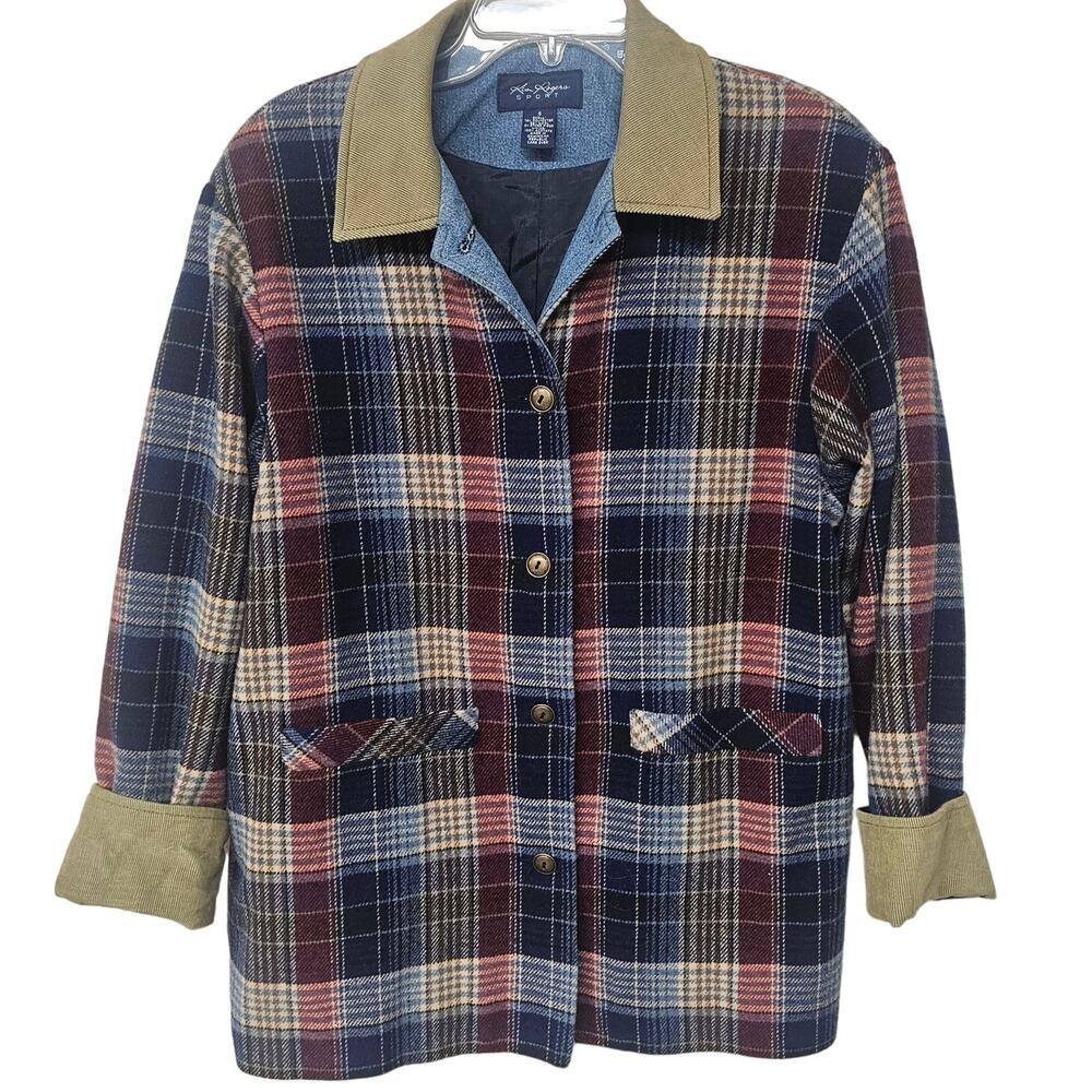 Plaid Women's Jacket with Tan Collar